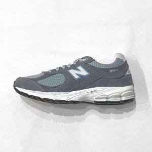 New Balance  / M2002R FB