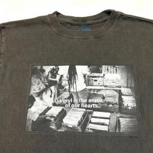 GOOD ON /  VINYLIS SS Tee 