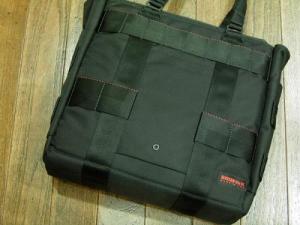 BRIEFING / PROTECTION TOTE
